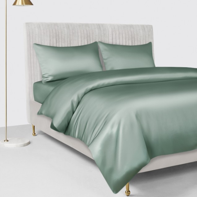 Celadon Green 22 Momme Mulberry Silk Duvet Cover Celadon Green 22 Momme Mulberry Silk Duvet Cover
