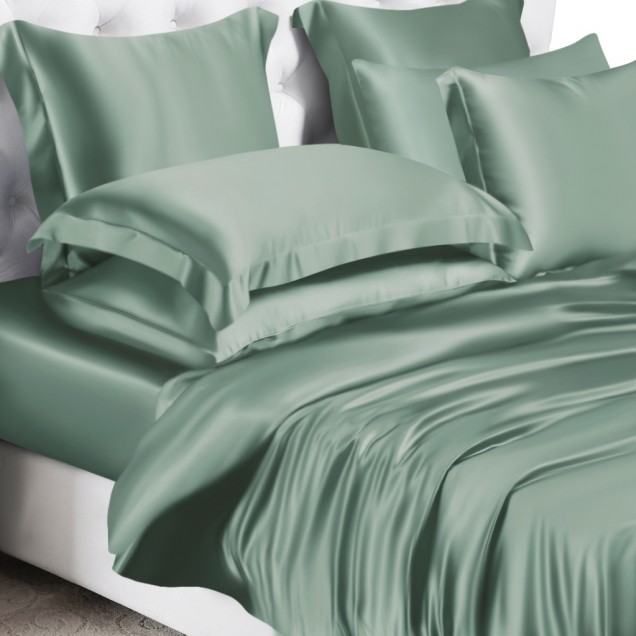 Celadon Green 22 Momme Mulberry Silk Duvet Cover Celadon Green 22 Momme Mulberry Silk Duvet Cover