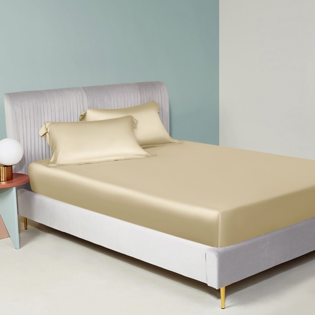 Champagne 22 Momme Mulberry Silk Fitted Sheet Champagne 22 Momme Mulberry Silk Fitted Sheet